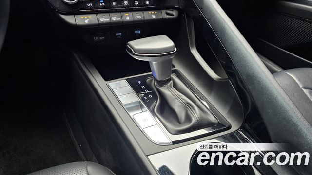 Hyundai AVANTE 2023 — photo 12