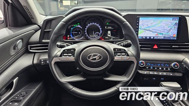 Hyundai AVANTE 2023 — photo 19