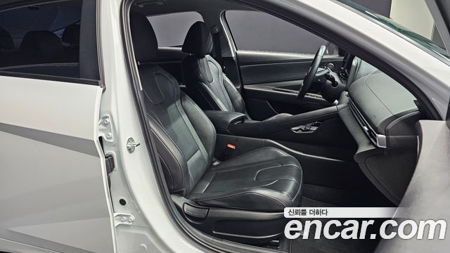 Hyundai AVANTE 2023 — photo 16