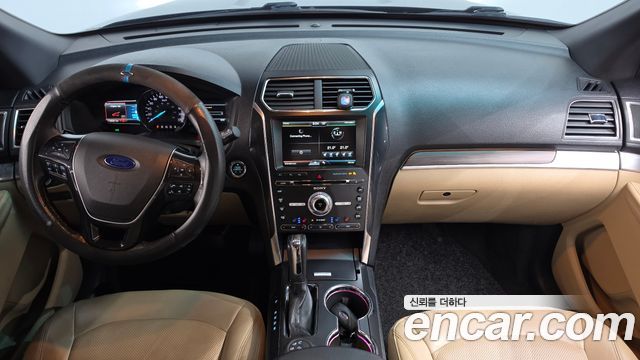 Ford Explorer 2016 — photo 7