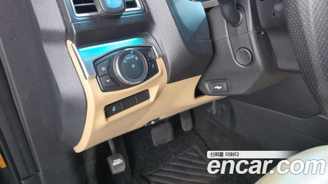 Ford Explorer 2016 — photo 20