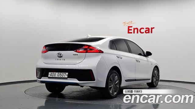 Hyundai Ioniq 2016 — photo 2