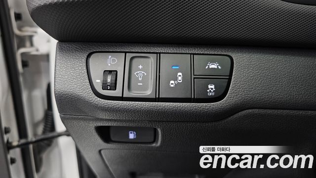 Hyundai Ioniq 2016 — photo 20