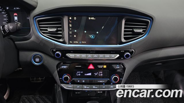 Hyundai Ioniq 2016 — photo 22