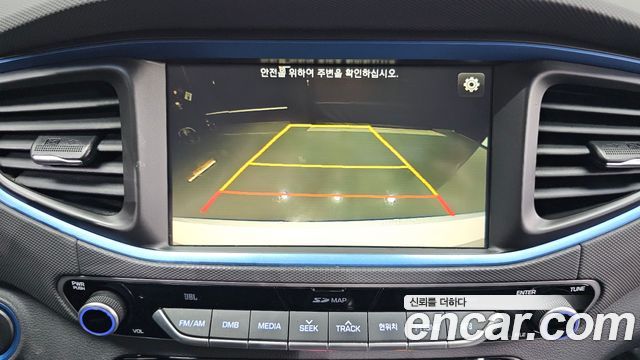 Hyundai Ioniq 2016 — photo 23