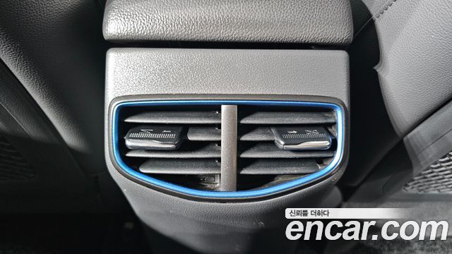 Hyundai Ioniq 2016 — photo 30