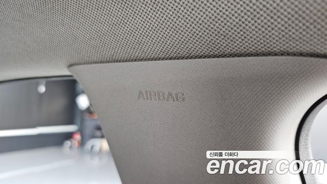 Hyundai Ioniq 2016 — photo 31