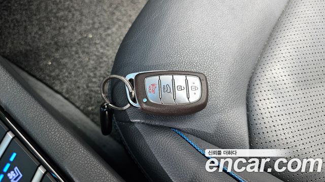 Hyundai Ioniq 2016 — photo 34