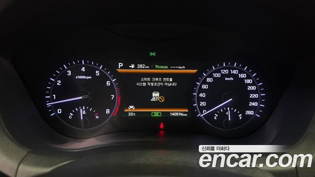 Genesis G80 2018 — photo 11
