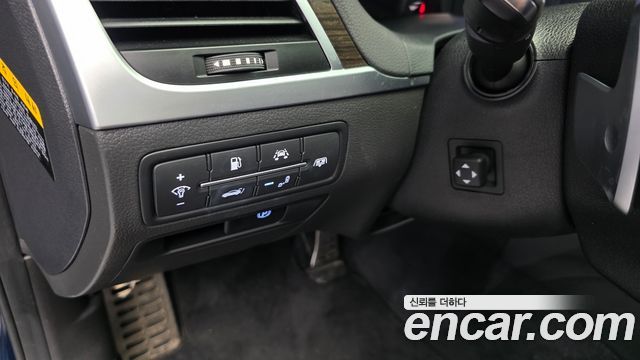 Genesis G80 2018 — photo 23