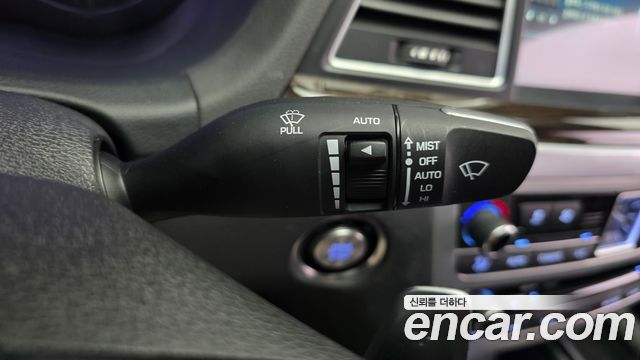 Genesis G80 2018 — photo 24