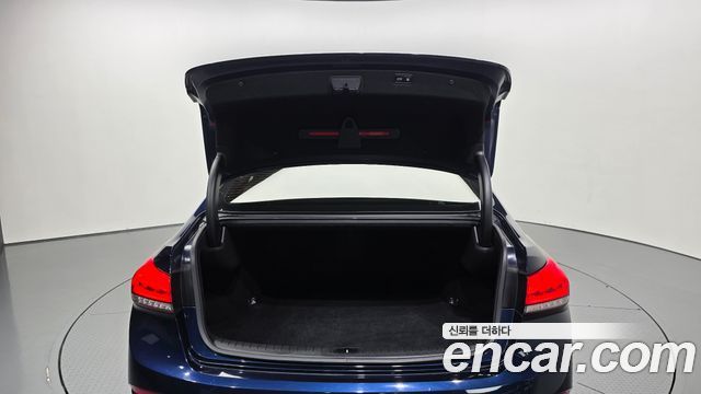 Genesis G80 2018 — photo 26
