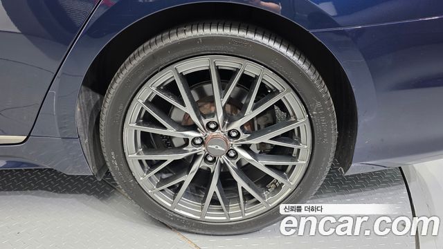 Genesis G80 2018 — photo 7