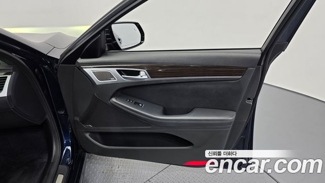Genesis G80 2018 — photo 15