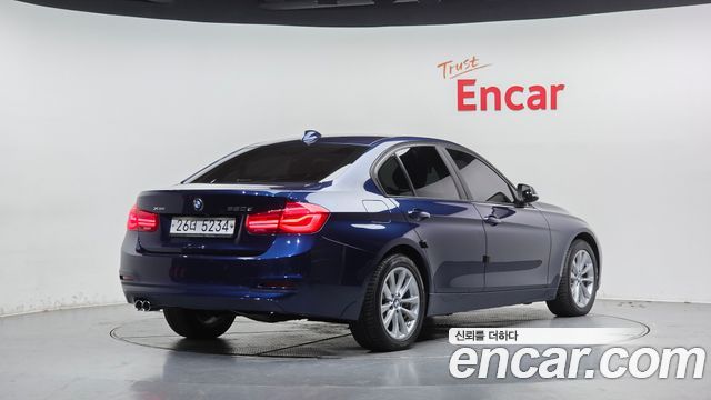 BMW 3-Series 2018 — photo 2