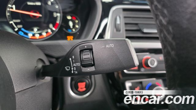 BMW 3-Series 2018 — photo 27