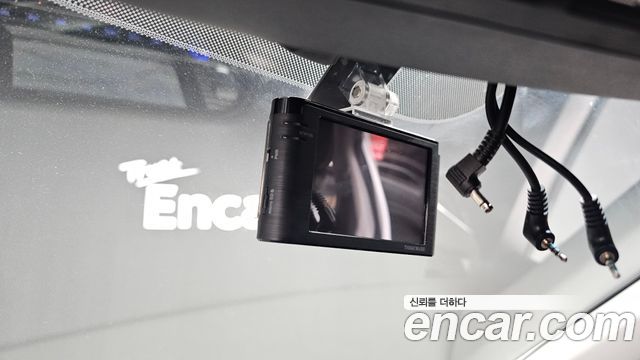 Hyundai AVANTE 2017 — photo 30