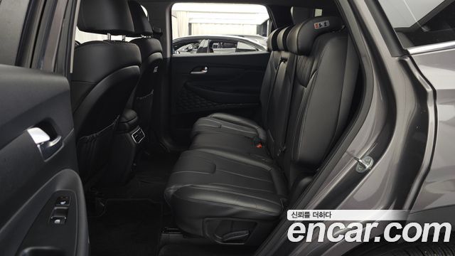 Hyundai Santafe 2021 — photo 16