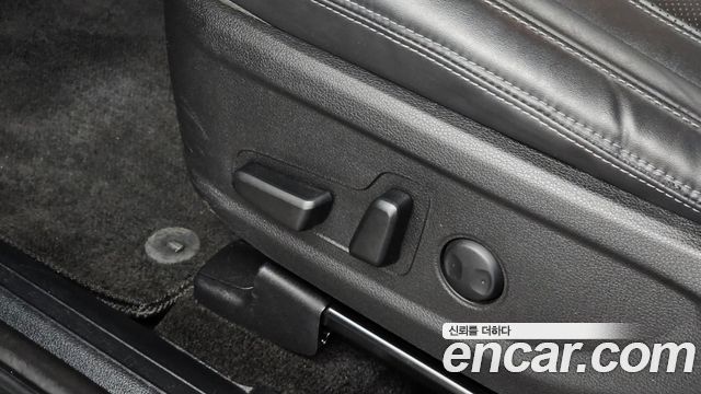 Hyundai Santafe 2021 — photo 32