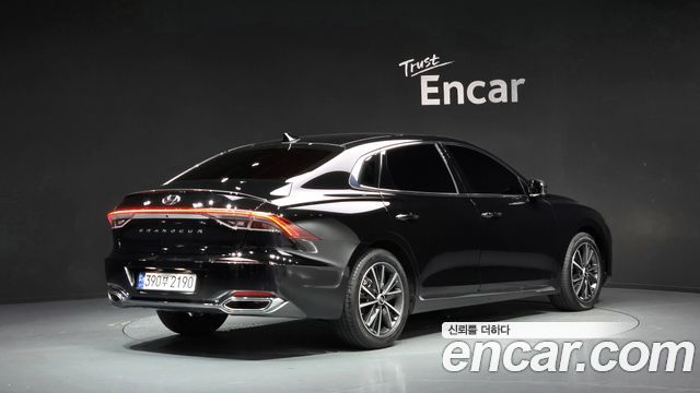 Hyundai Grandeur 2023 — photo 2