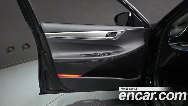 Hyundai Grandeur 2023 — photo 14