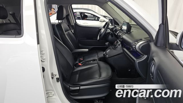 Hyundai Casper 2023 — photo 17