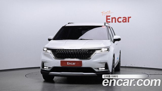 Kia Canival 2023 — photo 3