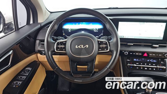 Kia Canival 2023 — photo 12