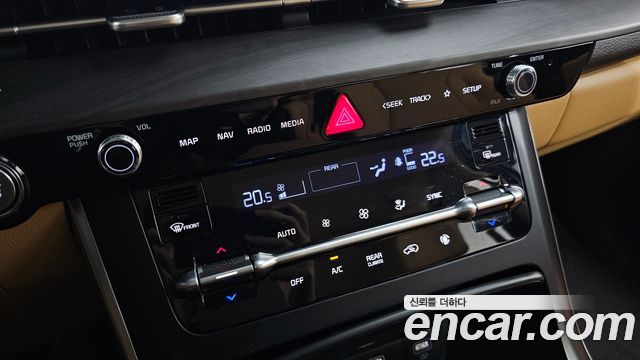 Kia Canival 2023 — photo 15
