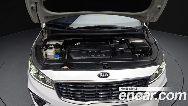 Kia Canival 2020 — photo 6