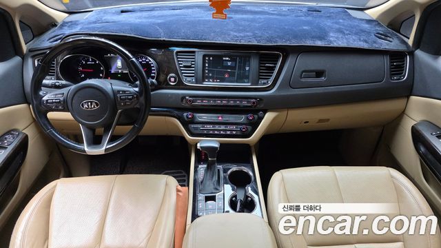 Kia Canival 2020 — photo 10