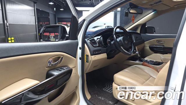 Kia Canival 2020 — photo 13