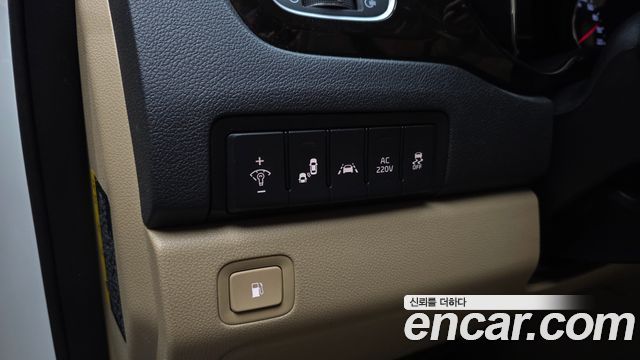 Kia Canival 2020 — photo 25