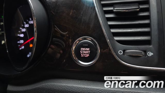 Kia Canival 2020 — photo 29