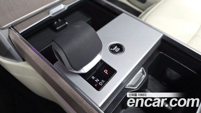Land Rover Range Rover 2025 — photo 9