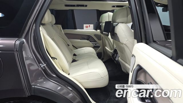 Land Rover Range Rover 2025 — photo 12
