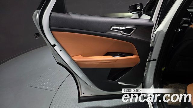 Kia Sportage 2023 — photo 15