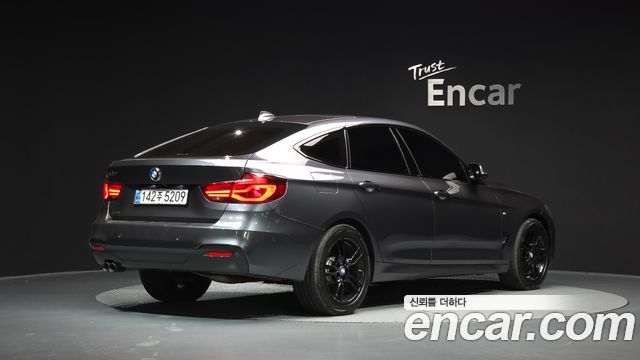 BMW Gran Turismo 2021 — photo 2