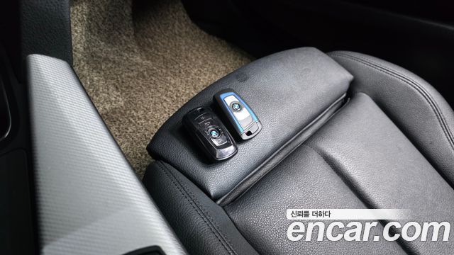 BMW Gran Turismo 2021 — photo 27