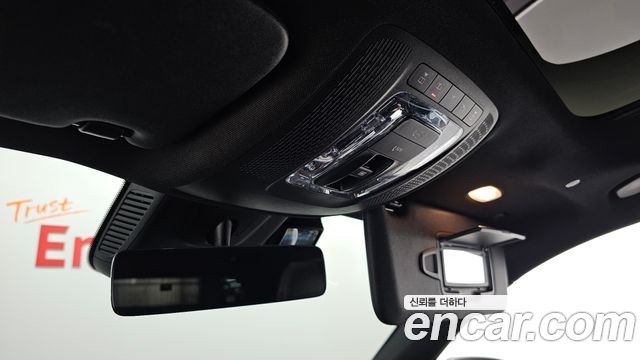 Mercedes-Benz GLB-Class 2021 — photo 24