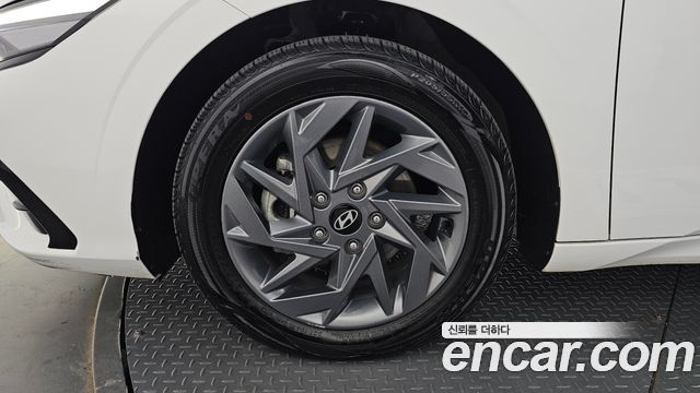 Hyundai AVANTE 2024 — photo 5