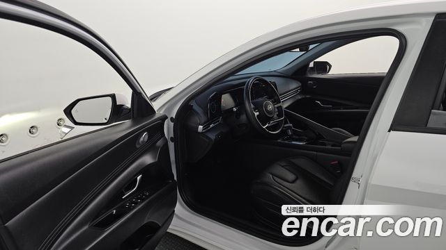 Hyundai AVANTE 2024 — photo 12