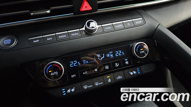 Hyundai AVANTE 2024 — photo 16