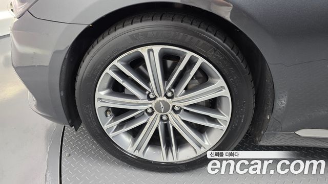 Genesis G80 2019 — photo 5