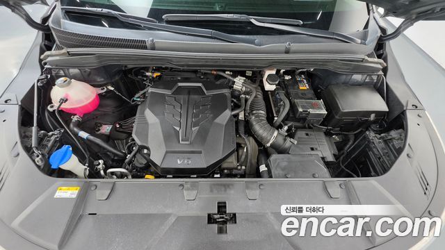Kia Canival 2023 — photo 6