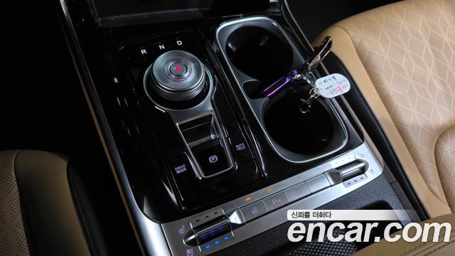 Kia Canival 2023 — photo 12