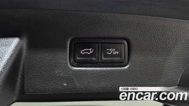 Kia Canival 2023 — photo 23
