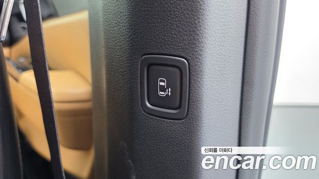 Kia Canival 2023 — photo 24