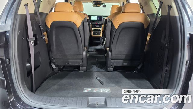 Kia Canival 2023 — photo 25