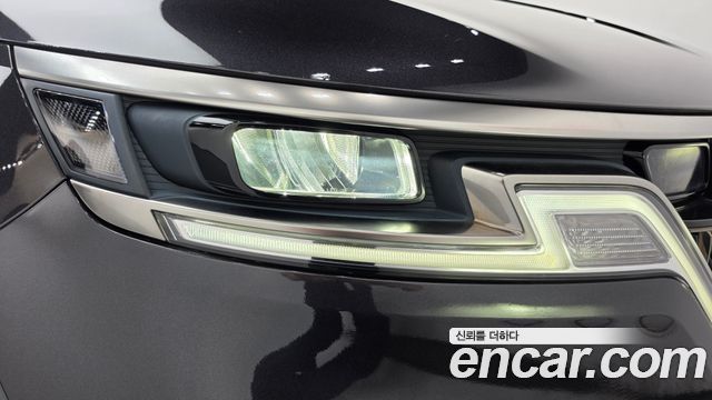Kia Canival 2023 — photo 8
